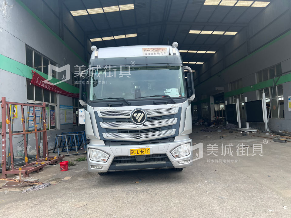 江蘇美城街具為新疆定制公交站臺(tái)第三批批發(fā)貨案例 江蘇美城街具為新疆定制公交站臺(tái)第三批批發(fā)貨案例